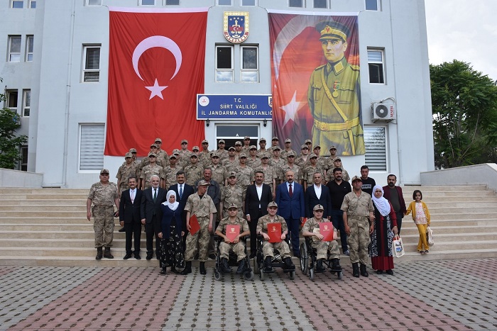 Siirt İl Jandarma Komutanlığında Temsili Askerlik Yapan Engelliler, Yemin Ederek Terhis Oldu