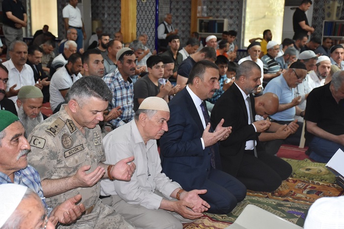 Siirt’te 15 Temmuz Şehitleri İçin Mevlit Ve Hatim Duası Okundu